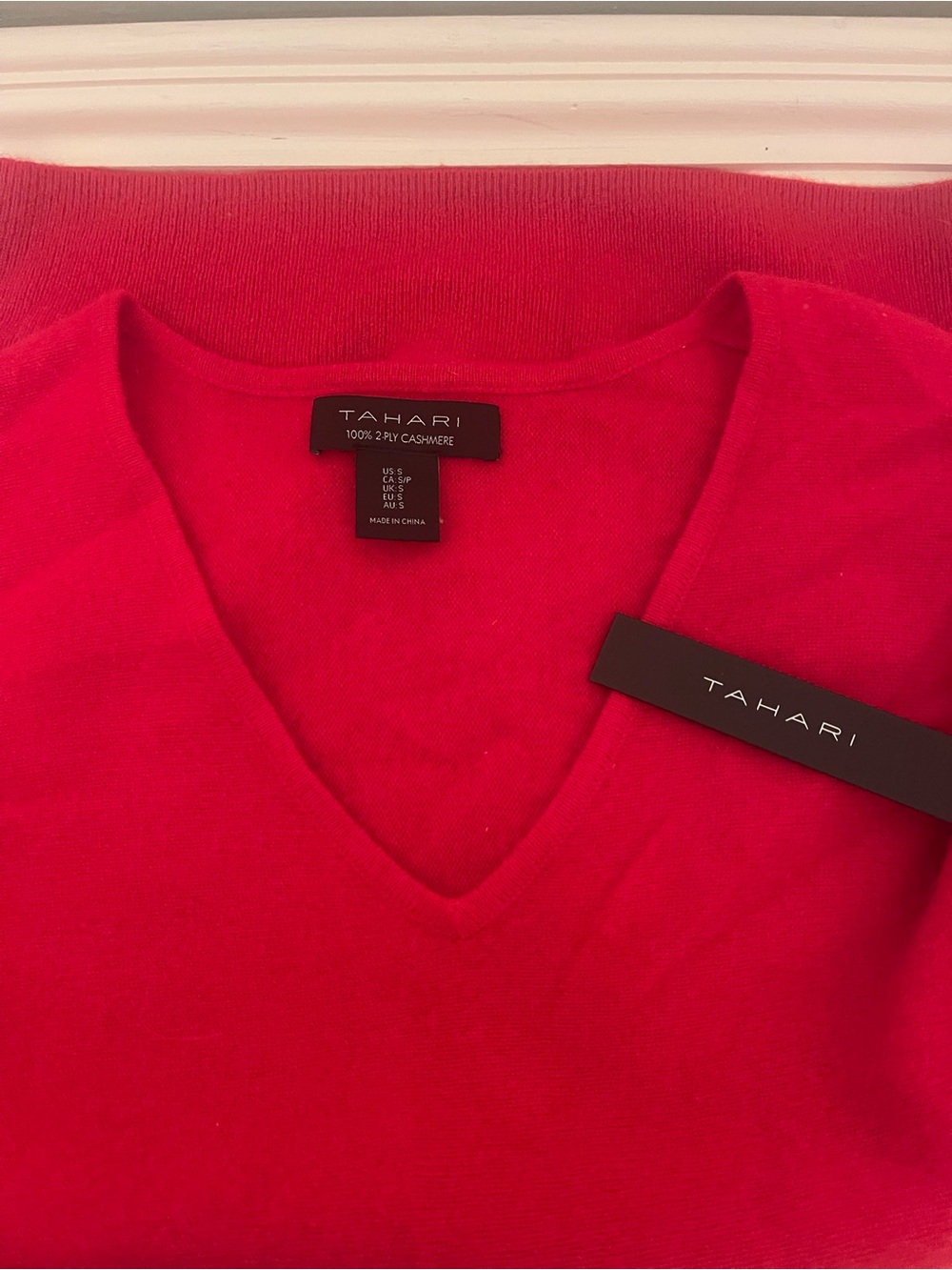 Tahari Red V-Neck Soft Cashmere Women's Sweater